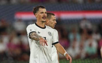 Eintracht Frankfurt News-Ticker: Krösche-Lob: Koch ist bester DFB-Verteidiger | hessenschau.de