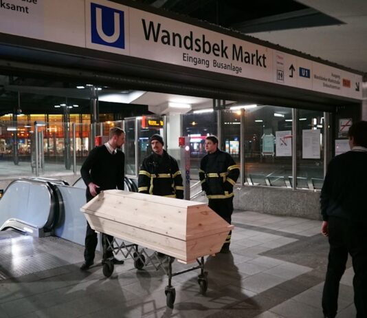 U-Bahn-Killer schockiert Deutschland: Warum Ariop Moses A. hier war | Politik
