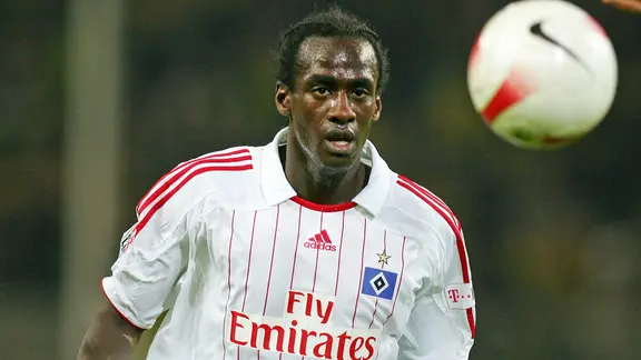 Seine Karriere als Fußballer beendete Otto Addo beim HSV. | Witters/Uwe Speck Otto Addo im Jahr 2007 im Trikot des HSV
