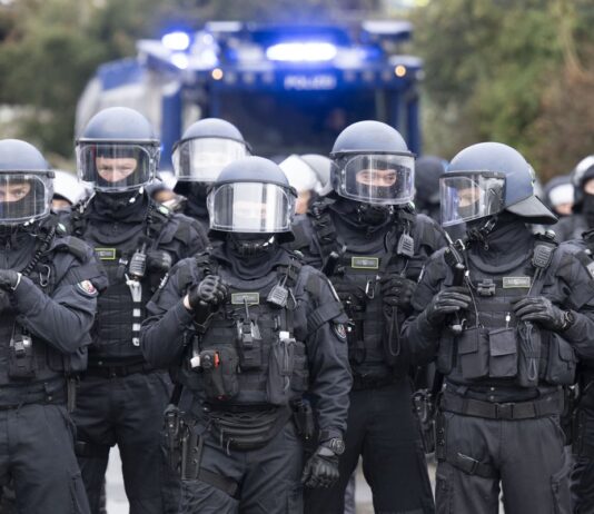 Größter Einsatz in der Geschichte bei AfD-Parteitag in Erfurt: Polizei rechnet mit massiven Ausschreitungen