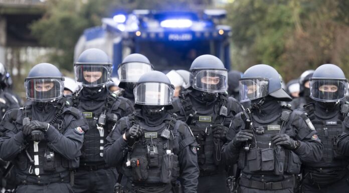 Größter Einsatz in der Geschichte bei AfD-Parteitag in Erfurt: Polizei rechnet mit massiven Ausschreitungen