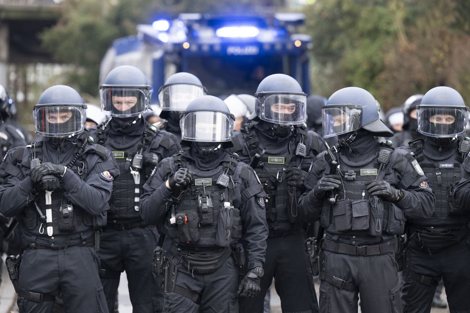 Im November des vergangenen Jahres rückten Tausende Polizisten aus, um die Proteste gegen die Neugründung der AfD-Jugendorganisation 