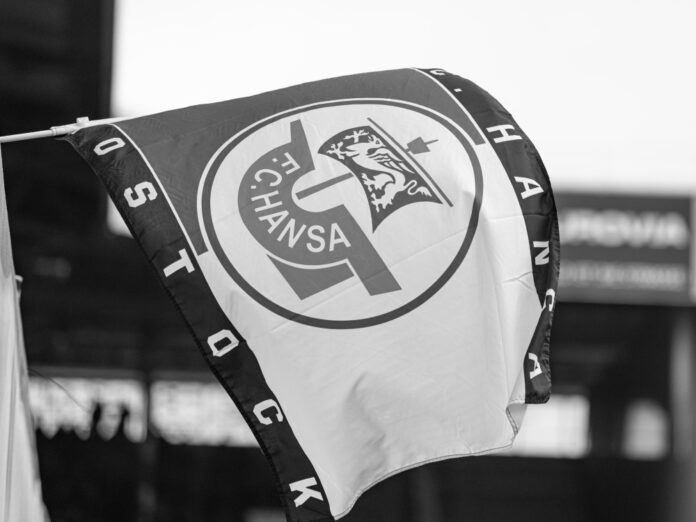 Hansa-Fan nach Tribünensturz gestorben - Yahoo Nachrichten Deutschland