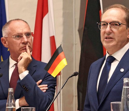 Migrationspolitik: Deutschland einigt sich mit Partnerstaaten auf Eckpunkte für Abschiebezentren außerhalb Europas – Video