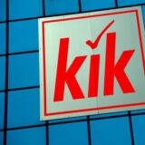 Ein Schild von KIk an einer Filiale (Symbolbild).