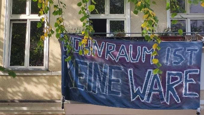 Banner mit der Aufschrift 
